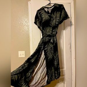 Disturbia Fern Midi Dress